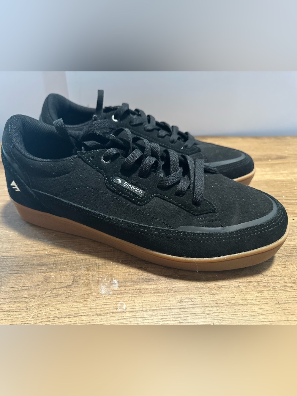Emerica Black Suede Skate Shoes Gum Sole Men’s Size 11